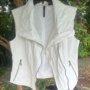 Skye’s The Limit Zip Front Top  White Sleeveless Vest Pockets minimalist